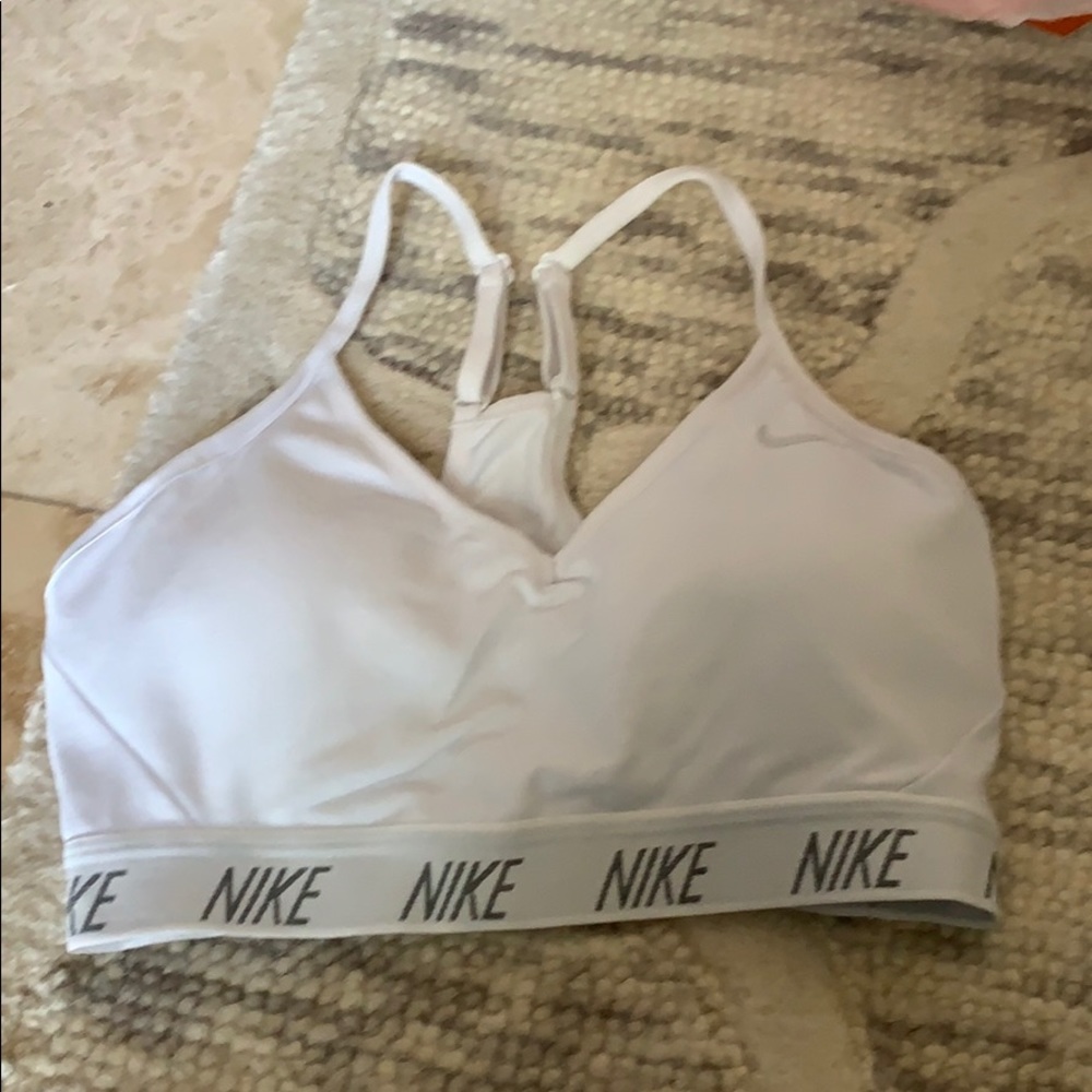 Never worn Nike sports bra